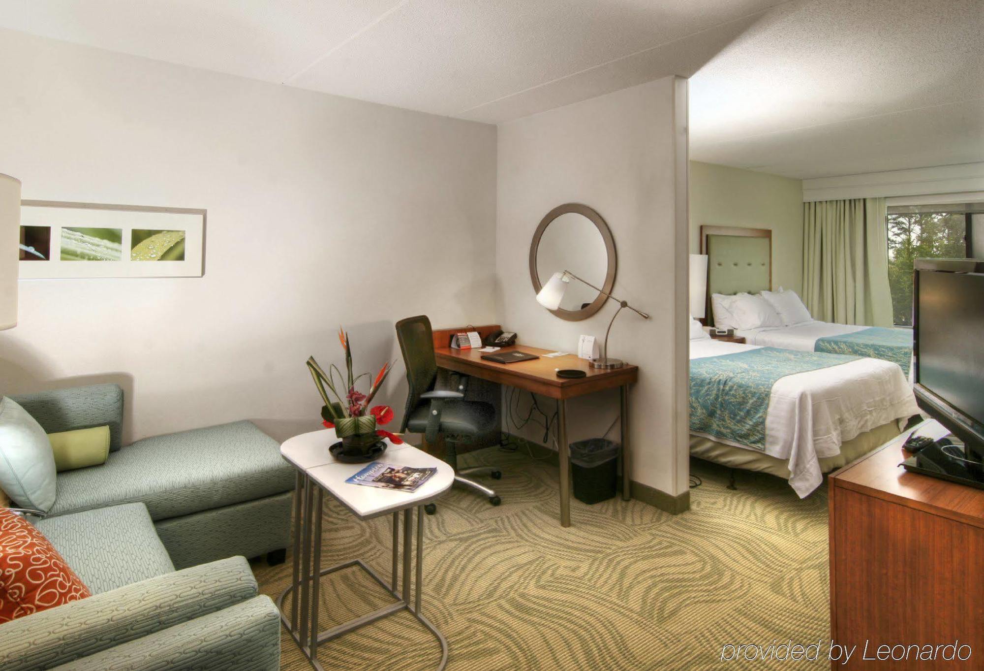 Springhill Suites Hampton Buitenkant foto