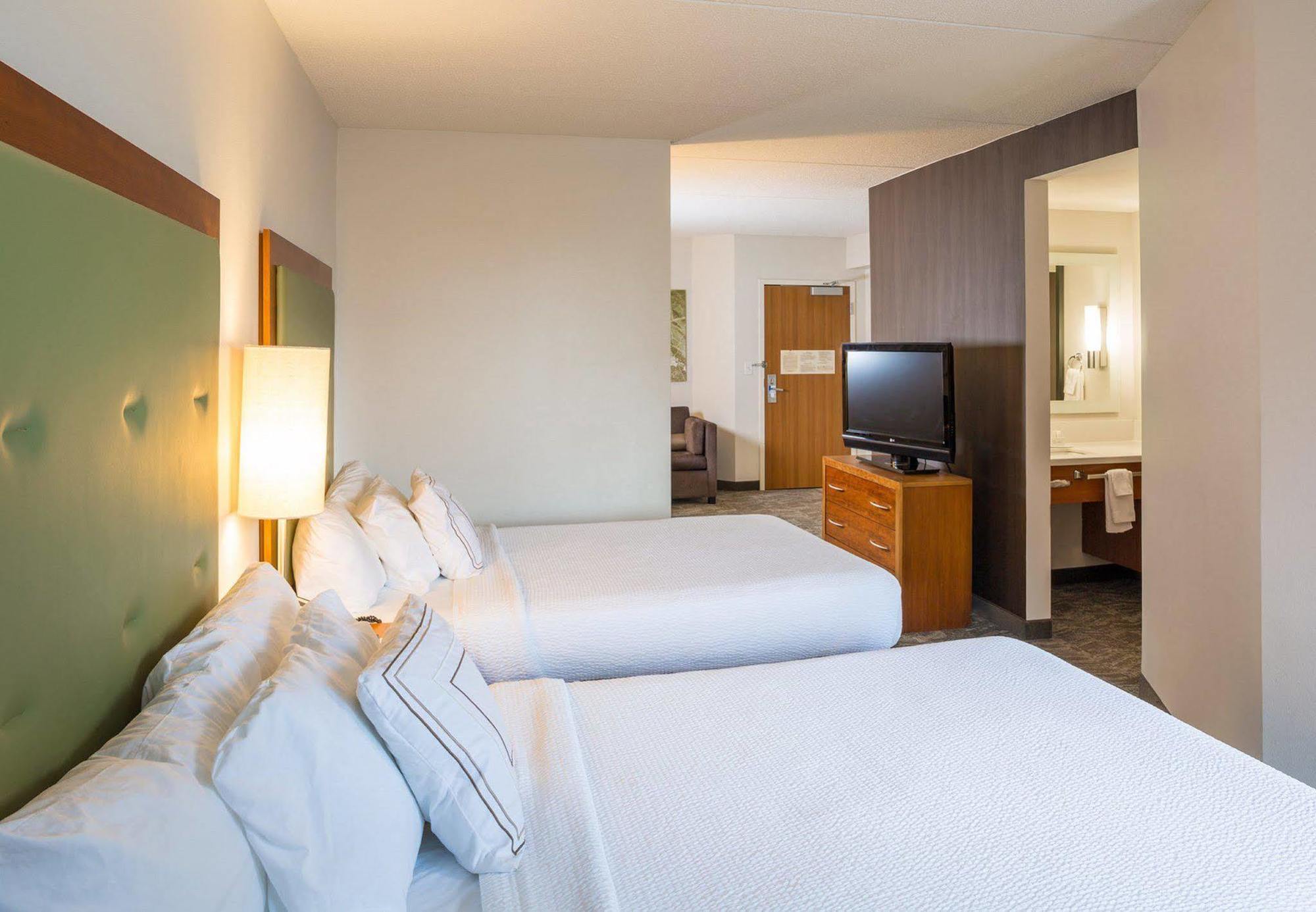 Springhill Suites Hampton Buitenkant foto