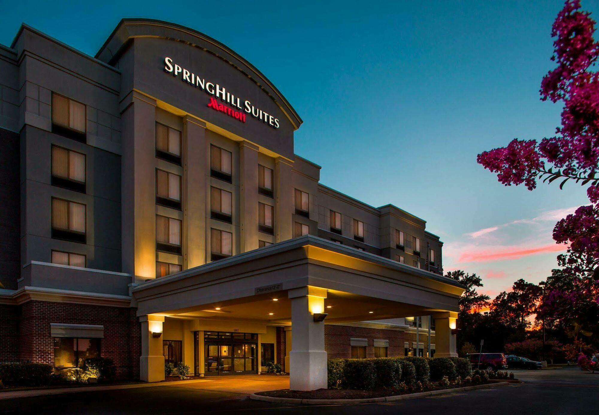 Springhill Suites Hampton Buitenkant foto